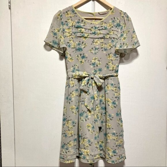 ModCloth Darling Watercolor Floral Flutter Sleeve Retro Dress, Small - Picture 2 of 12